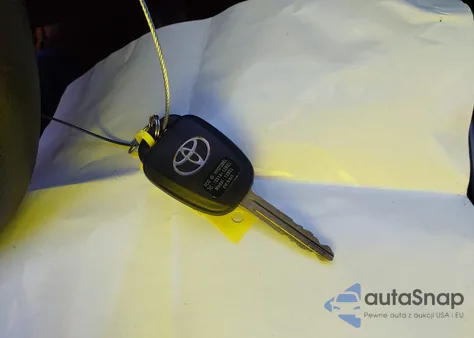 2015 Toyota Corolla Le из США, поврежденный, VIN 2T1BURHE1FC273626